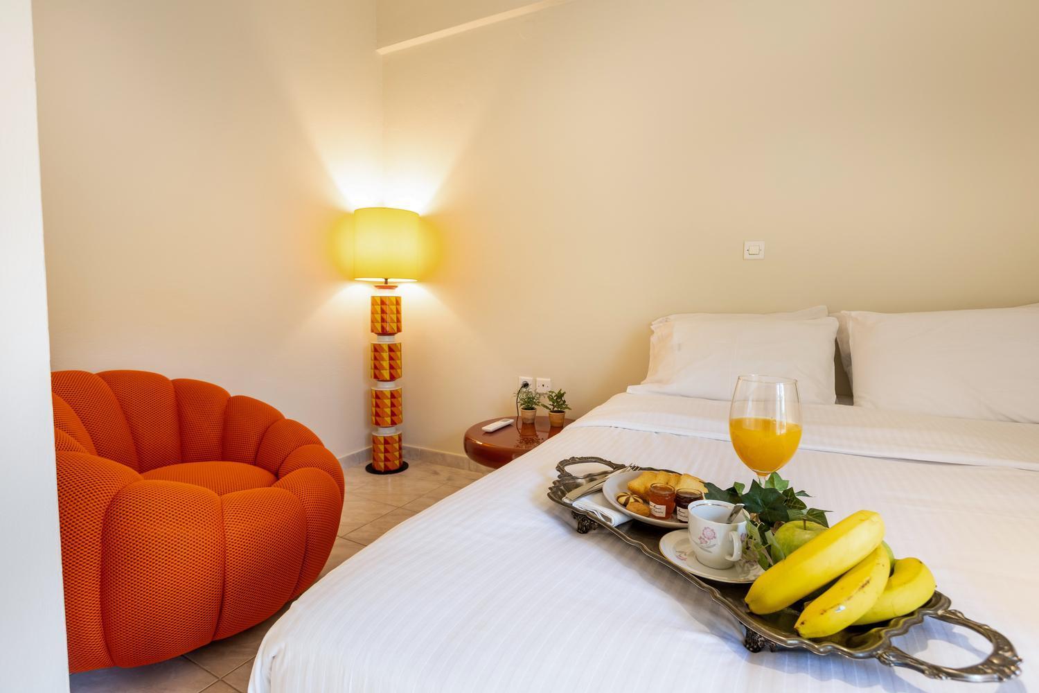 Villy'S Comfort Zone Apartments Calamata Exterior foto