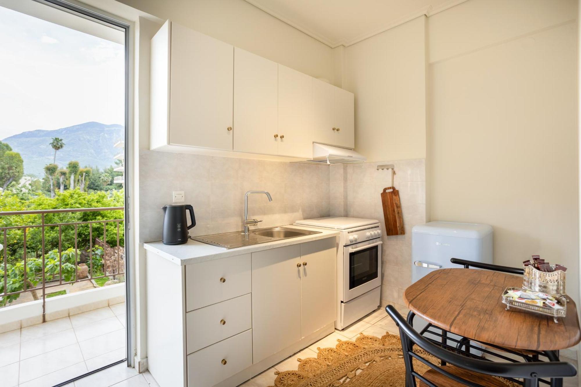 Villy'S Comfort Zone Apartments Calamata Exterior foto